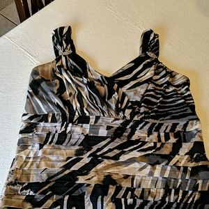 DRESS BARN COLLECTION tiered dress